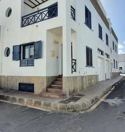 Brisa De Caleta De * Фамара